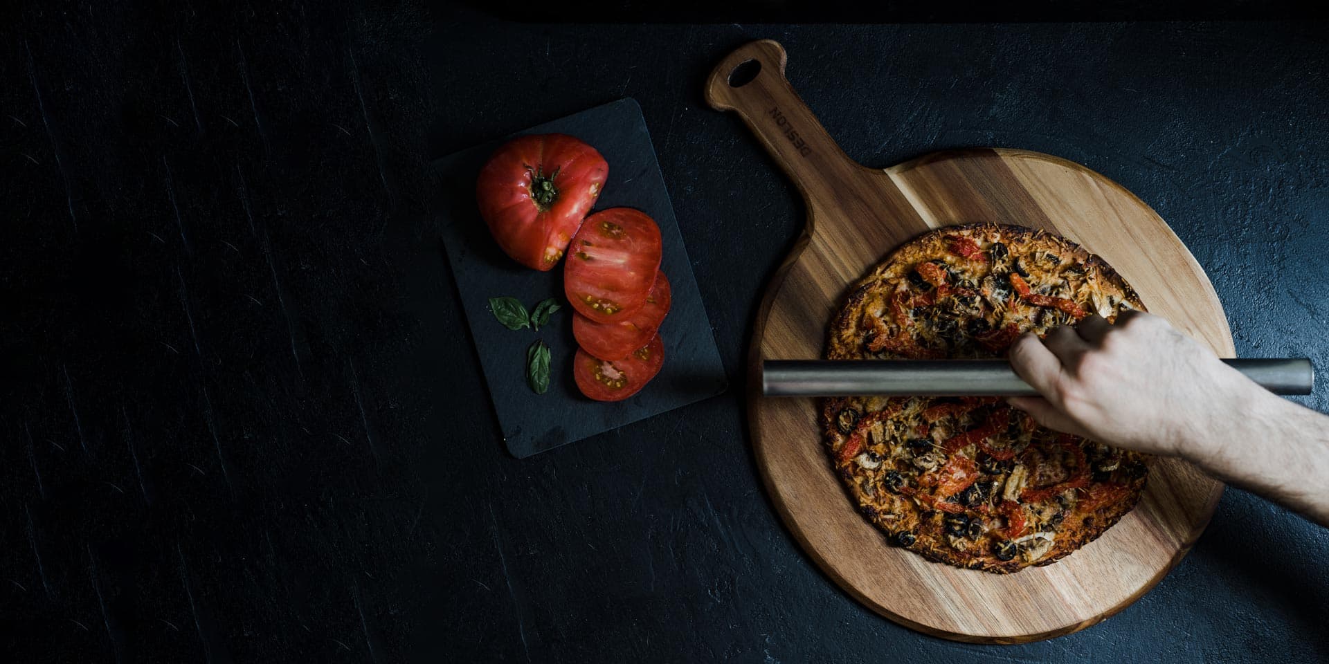 Nystekt pizza hos Plassen Spiseri